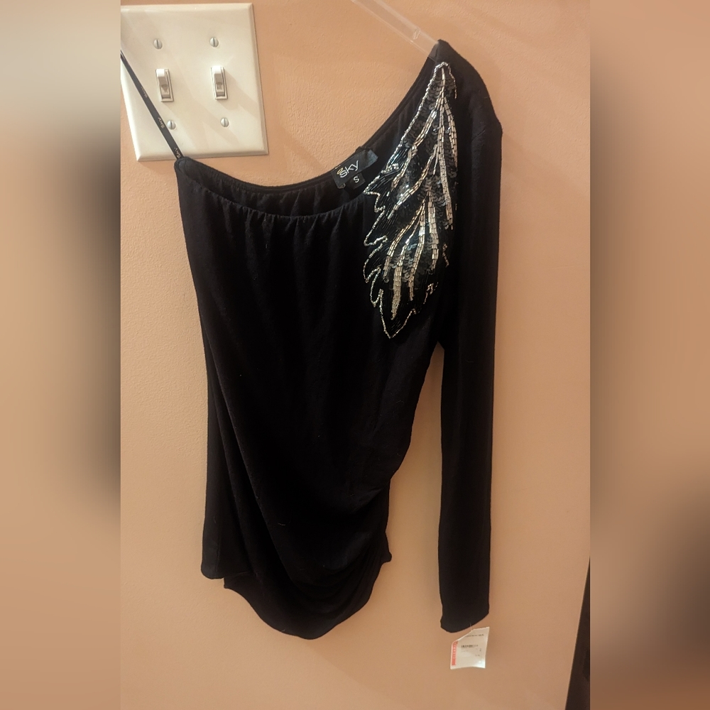 Black Off Shoulder Sexy Top brand new from Nordstrom Rack